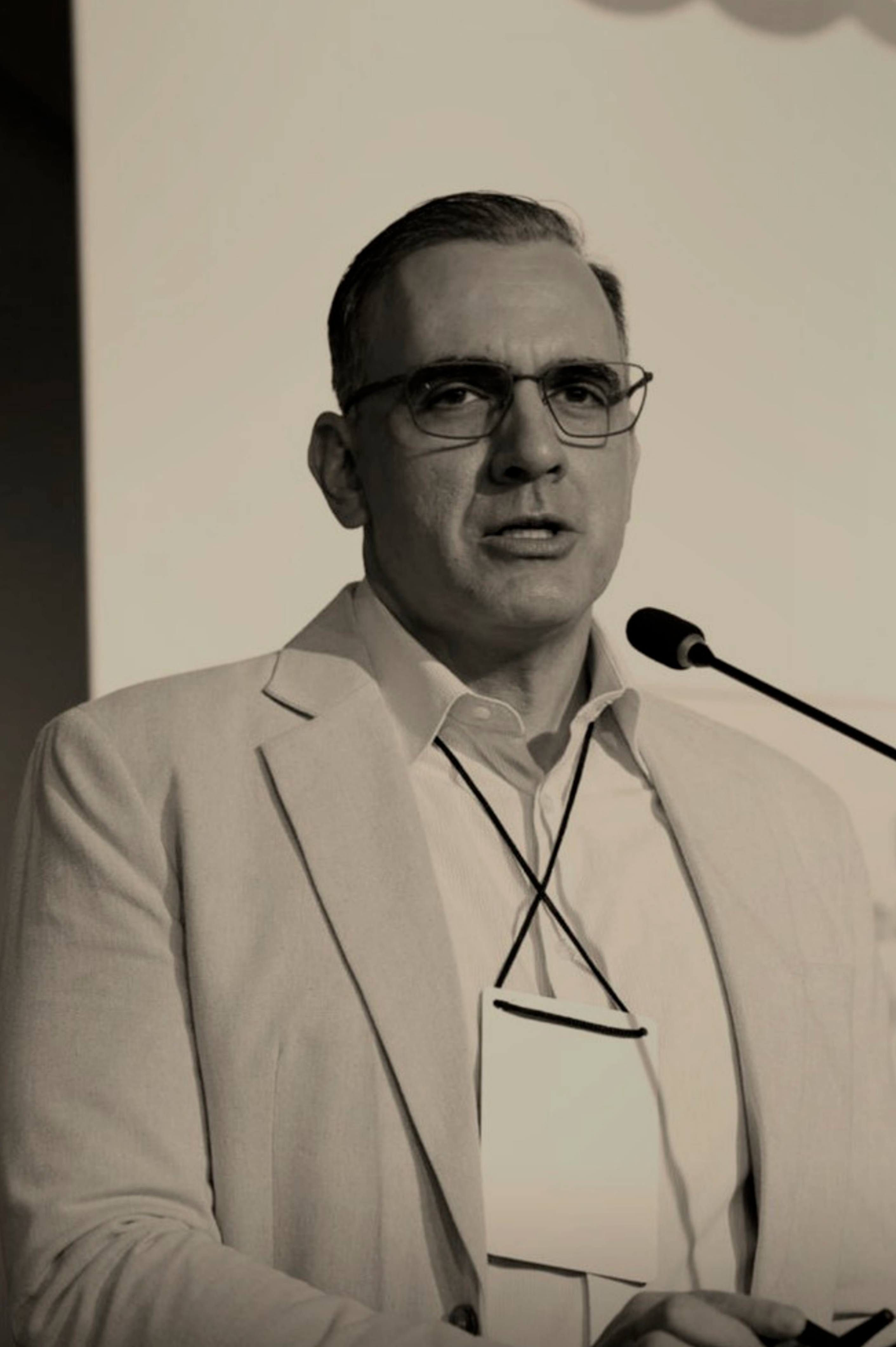 Dr. Augusto Modesto